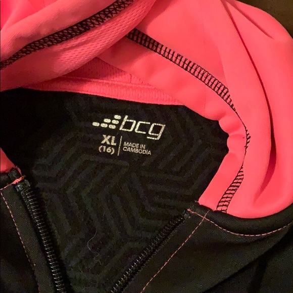 NICE blanch and pink zip up hoodie - Picture 2 of 2